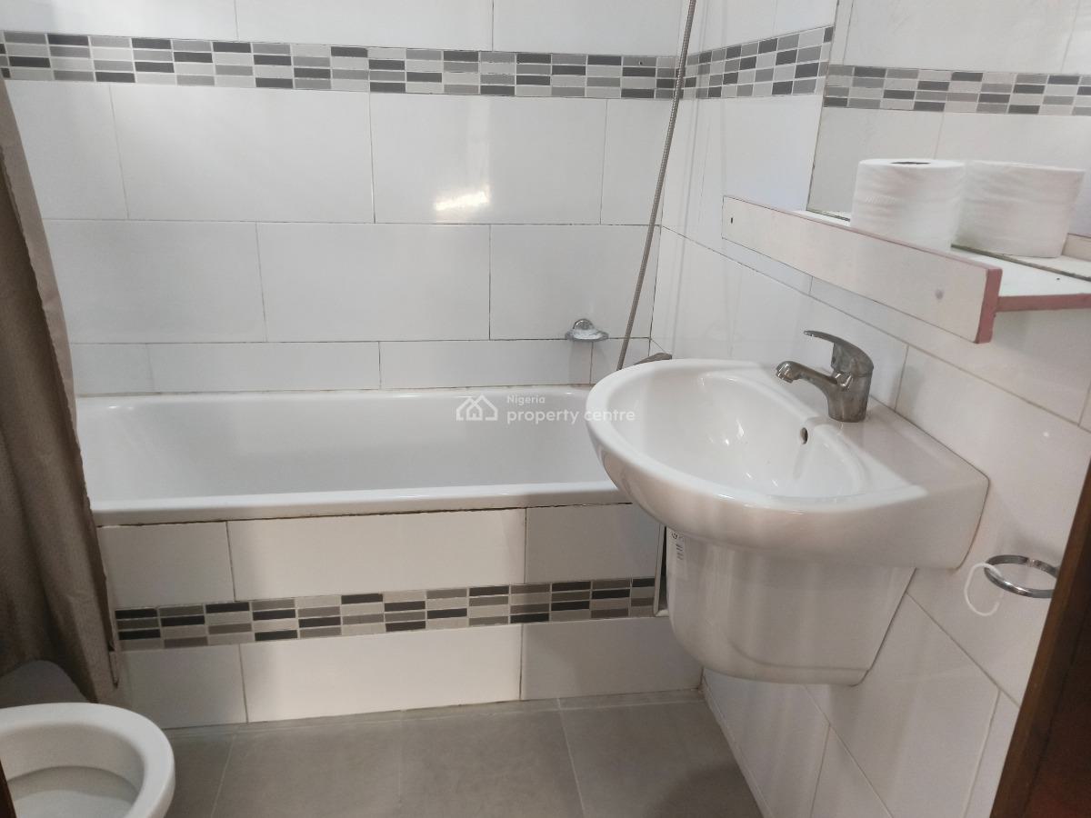Fully Furnished 3 Bedroom Apartment, Chevyview Estate, Lekki, Lagos, Flat / Apartment for Rent