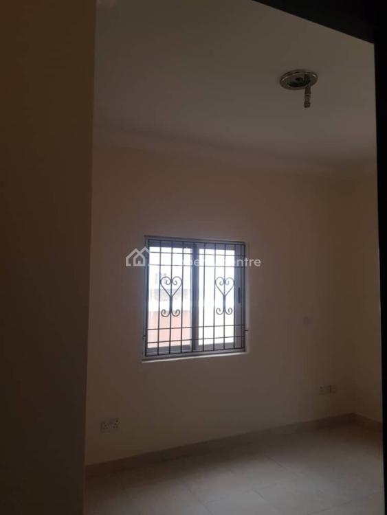 For Rent 3 Bedroom Flat, Royal Garden Estate, Ajah, Lagos 3 Beds, 3