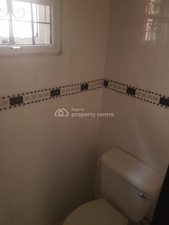 For Rent 3 Bedroom Flat, Royal Garden Estate, Ajah, Lagos 3 Beds, 3
