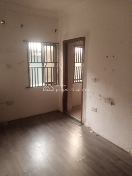 Self Contain, Off Omorinre, Lekki Phase 1, Lekki, Lagos, Self Contain (single Rooms) for Rent