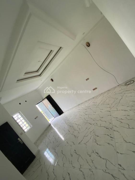 Standard 2 Bedroom Flat Available, Lekki Phase 2, Lekki, Lagos, Flat / Apartment for Rent