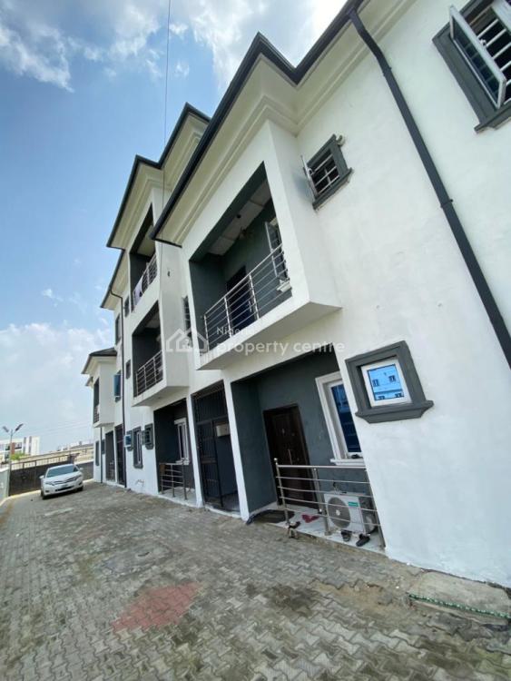 Standard 2 Bedroom Flat Available, Lekki Phase 2, Lekki, Lagos, Flat / Apartment for Rent
