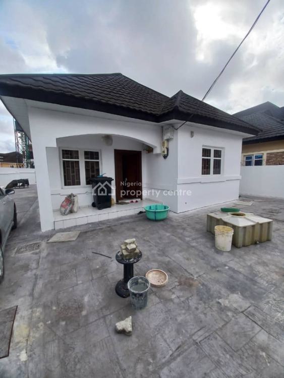 For Rent 2 Bedrooms Flat, Thomas Estate, Ajah, Lagos 2 Beds, 3 Baths Nigeria Property