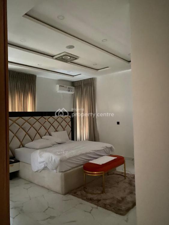 From 28th- Luxury 3 Bedroom Apartment with Swimming Pool, Ikoyi, Lagos, Flat / Apartment Short Let