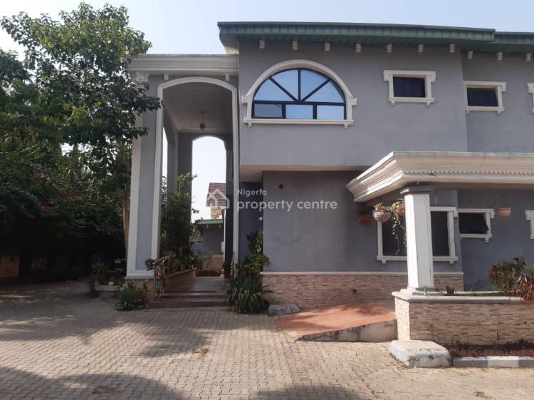 For Sale 5 Bedroom Duplex +guest House On 1800sqm, Off First Avenue
