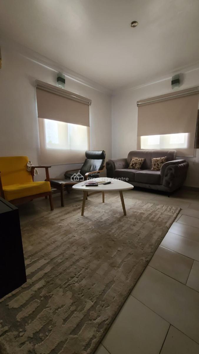 Nice 1 Bedroom with Swimming Pool & Golf, Ikeja Gra, Ikeja, Lagos, Mini Flat (room and Parlour) Short Let