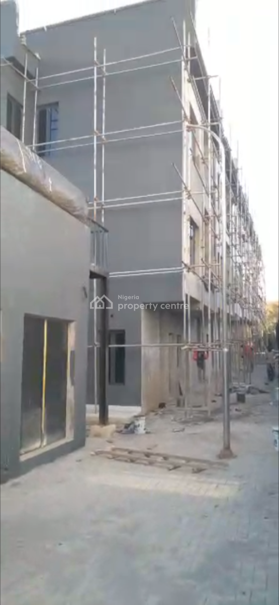4 Bedrooms Terraced Duplex with 2 Living Rooms with Bq, Guzape District, Abuja, Terraced Duplex for Sale