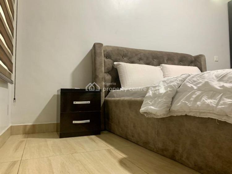 Fully Furnished 2 Bedroom Apartment, Onike, Yaba, Lagos, Flat / Apartment for Rent