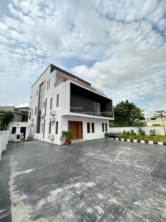 For Sale You Are To This Highly Luxurious And Spacious