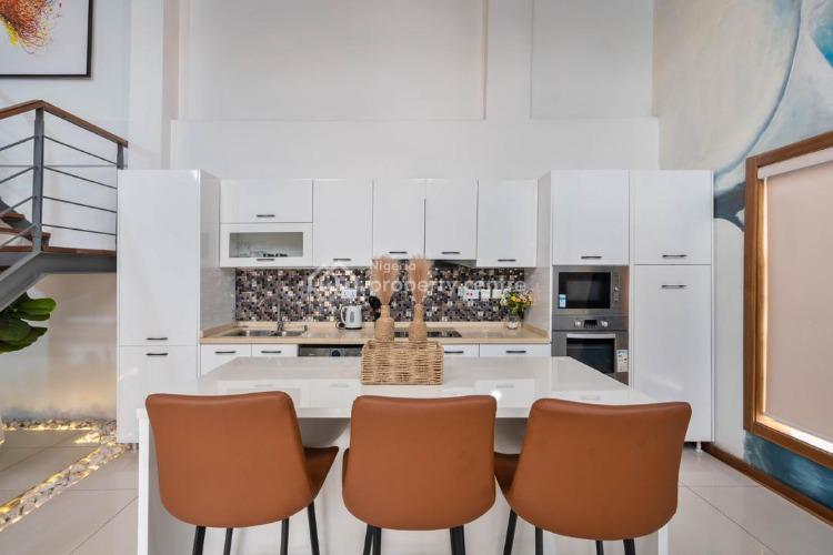 Luxurious 2 Bedrooms Loft for Couples and Families, Admiralty Way, Lekki Phase 1, Lekki, Lagos, Flat / Apartment Short Let