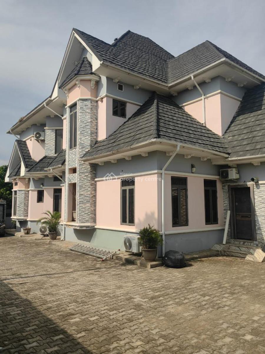 Tastefully Furnished Luxurious 5 Bedroom Duplex with 2 Rooms Bq, Around Furniture House, 5th Avenue, Off 3rd Avenue, Gwarinpa, Abuja, Detached Duplex for Sale