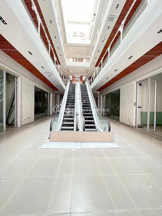 For Sale Premium Retail Stores Deluxe Office Spaces, Lekki Phase 1, Lekki, Lagos (Ref 2068317)