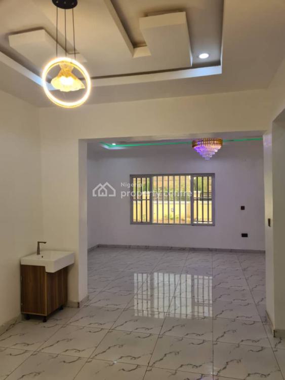 For Sale Luxury House In A Top Notch Estate, Carlton Gate Estate, Ibadan, Oyo 5 Beds, 5 Baths