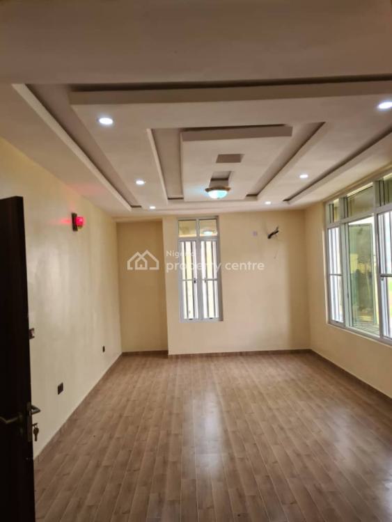 For Sale Luxury House In A Top Notch Estate, Carlton Gate Estate, Ibadan, Oyo 5 Beds, 5 Baths