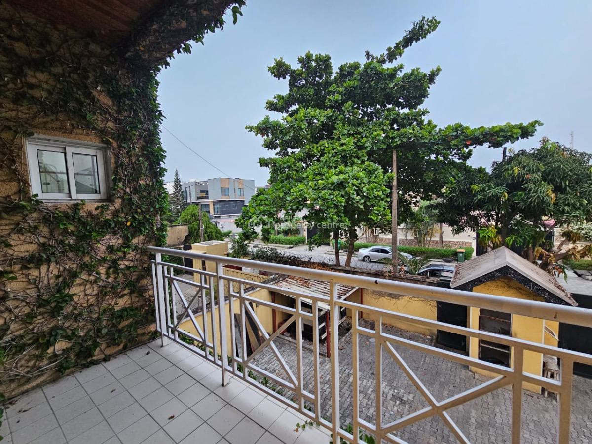 Self Compound 4 Bedrooms Luxury Duplex with Ps5 & Snooker, Lekki Phase 1, Lekki, Lagos, House Short Let