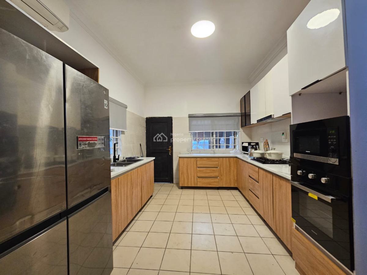 Self Compound 4 Bedrooms Luxury Duplex with Ps5 & Snooker, Lekki Phase 1, Lekki, Lagos, House Short Let