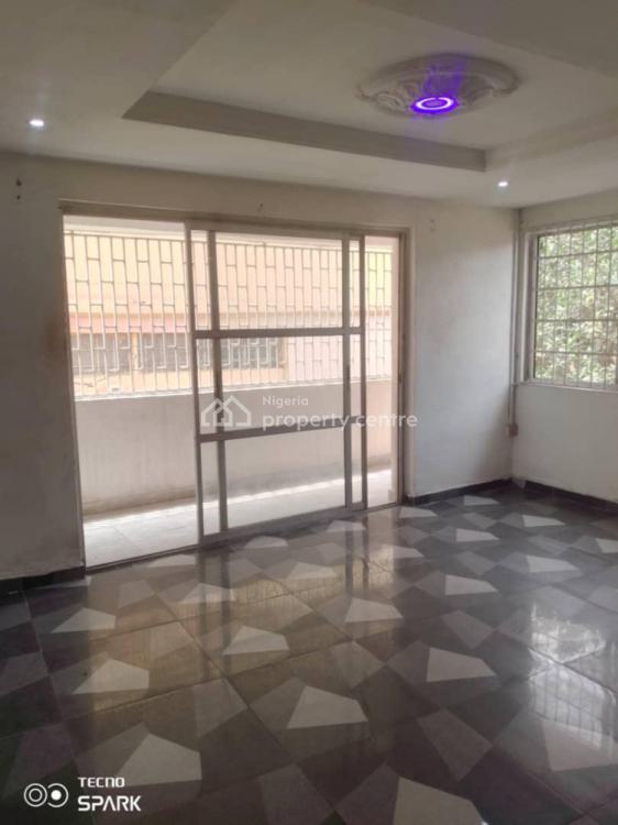 Luxury Three Bedroom Flat, Yaba, Lagos, Flat / Apartment for Rent