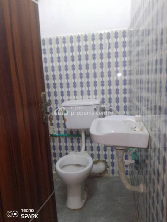 Luxury Three Bedroom Flat, Yaba, Lagos, Flat / Apartment for Rent