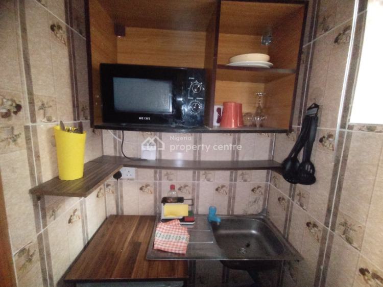 For Rent Monthly Payment Room Self Contain, Right Side, Lekki Phase 1