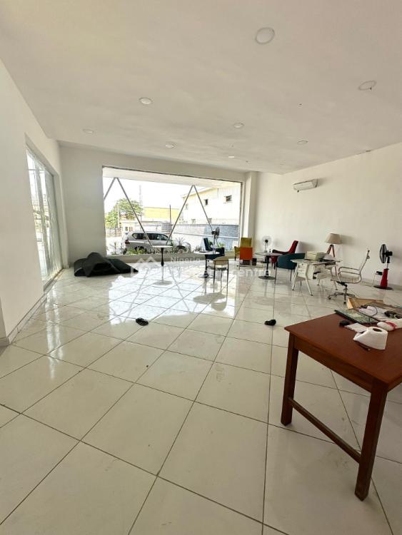 Shop Space for Outright Giveaway Offer, Lekki Phase 1, Lekki, Lagos, Shop for Sale