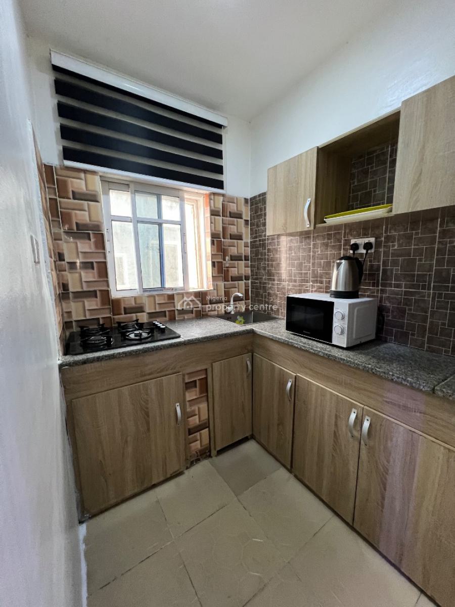 Dinero Jasper - One Bedroom Apartment, Dinero Jasper, 48 Olatilewa Street, Off Ogunlana Drive, Surulere, Lagos, Mini Flat (room and Parlour) Short Let