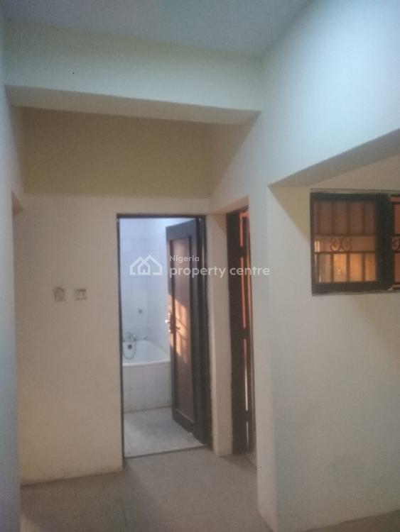 For Rent Very Massive 2 Bedrooms Flat With 2 Toilets, By Old