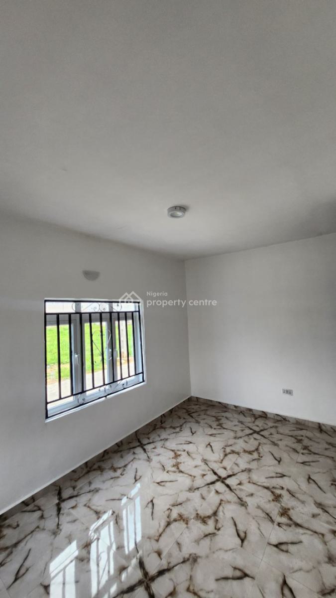 3 Bedroom Detached Bungalow, Off Arigbawonwo Road, Mowe Town, Ogun, Detached Bungalow for Sale