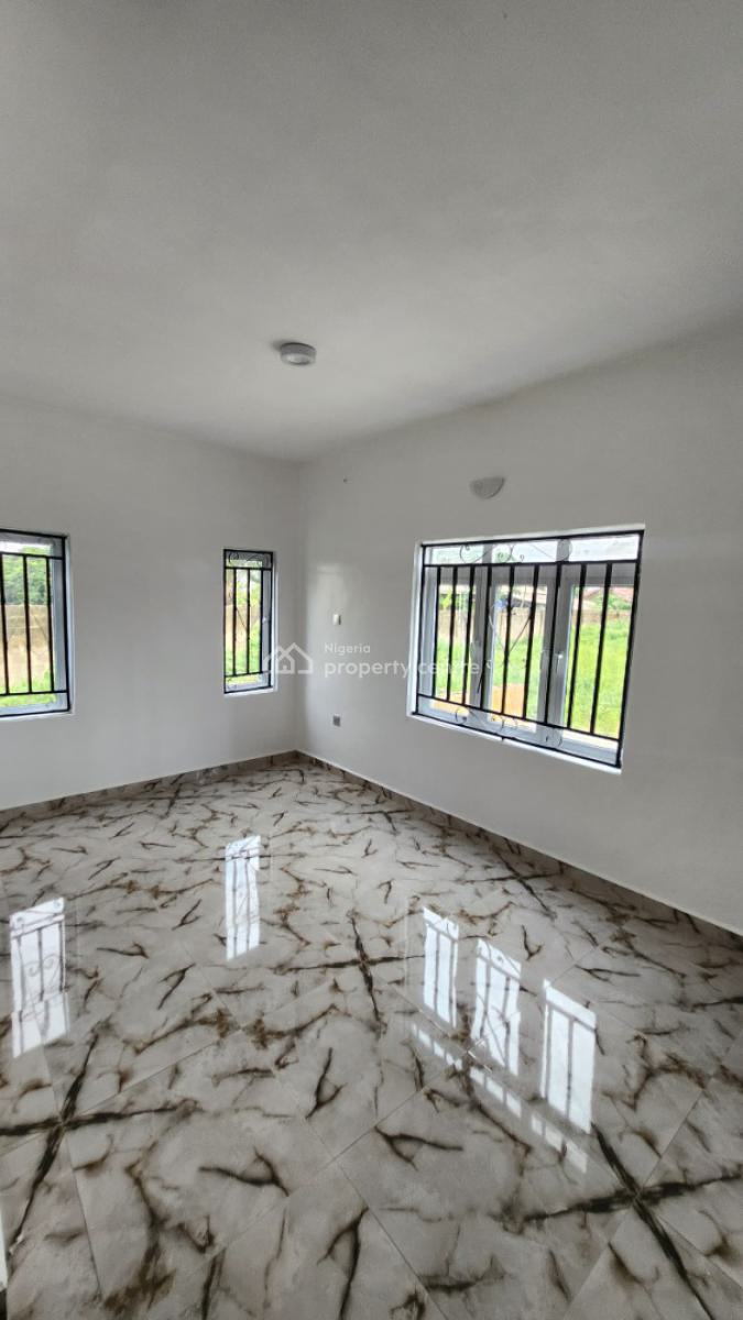 3 Bedroom Detached Bungalow, Off Arigbawonwo Road, Mowe Town, Ogun, Detached Bungalow for Sale