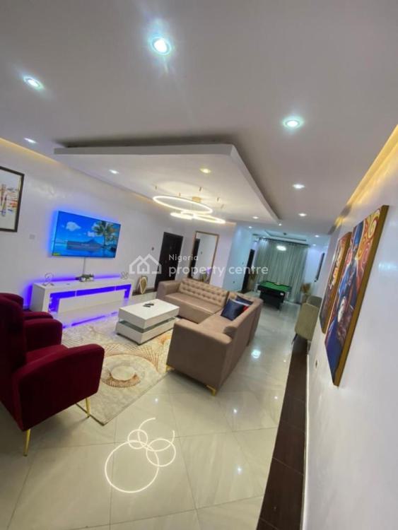 Short Let 3 Bedroom Apartment, Lekki Phase 1, Lekki, Lagos 3 Beds, 3