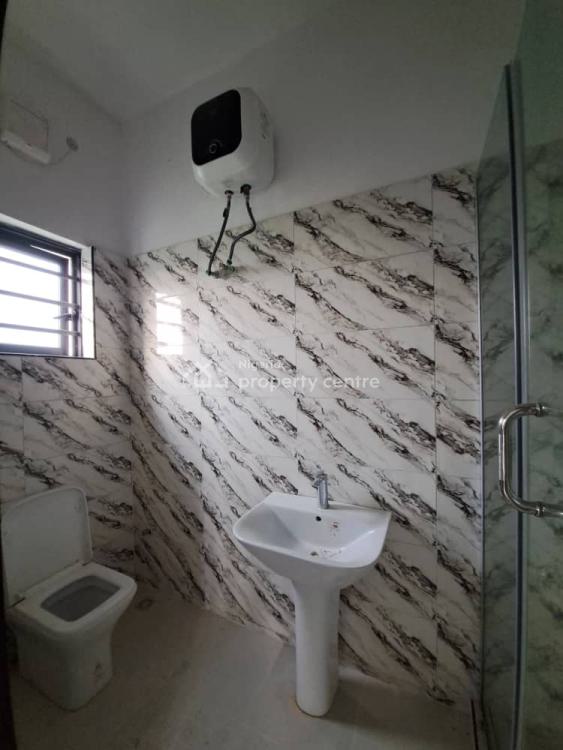 Luxury and Spacious 2 Bedroom Flat Apartment Upstairs, Abraham Adesanya, Ajah, Lagos, Flat / Apartment for Rent
