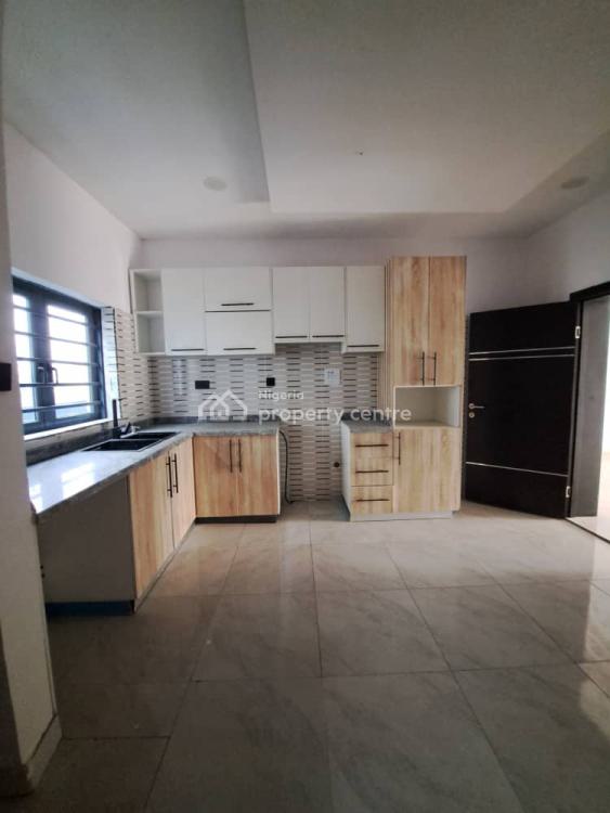 Luxury and Spacious 2 Bedroom Flat Apartment Upstairs, Abraham Adesanya, Ajah, Lagos, Flat / Apartment for Rent