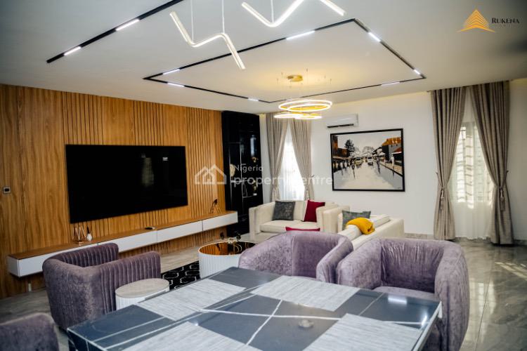Exquisite Luxury: Unwind in Our Chic 1-bedroom Apartment, Lekki Phase 1, Lekki, Lagos, Flat / Apartment Short Let
