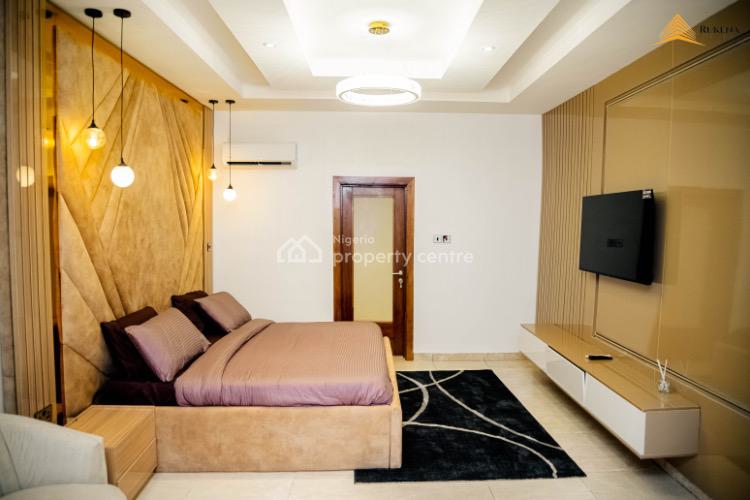 Exquisite Luxury: Unwind in Our Chic 1-bedroom Apartment, Lekki Phase 1, Lekki, Lagos, Flat / Apartment Short Let