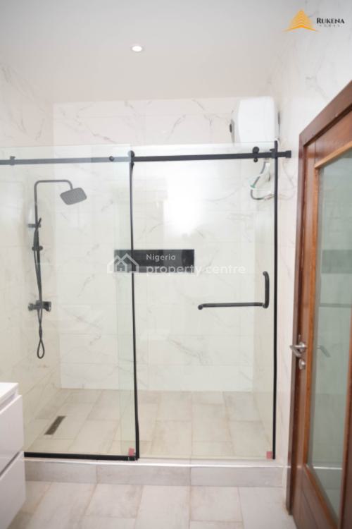 Exquisite Luxury: Unwind in Our Chic 1-bedroom Apartment, Lekki Phase 1, Lekki, Lagos, Flat / Apartment Short Let