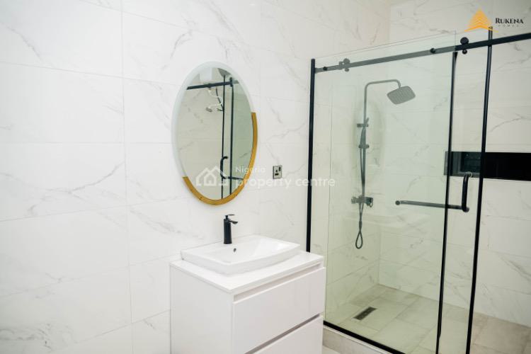 Exquisite Luxury: Unwind in Our Chic 1-bedroom Apartment, Lekki Phase 1, Lekki, Lagos, Flat / Apartment Short Let