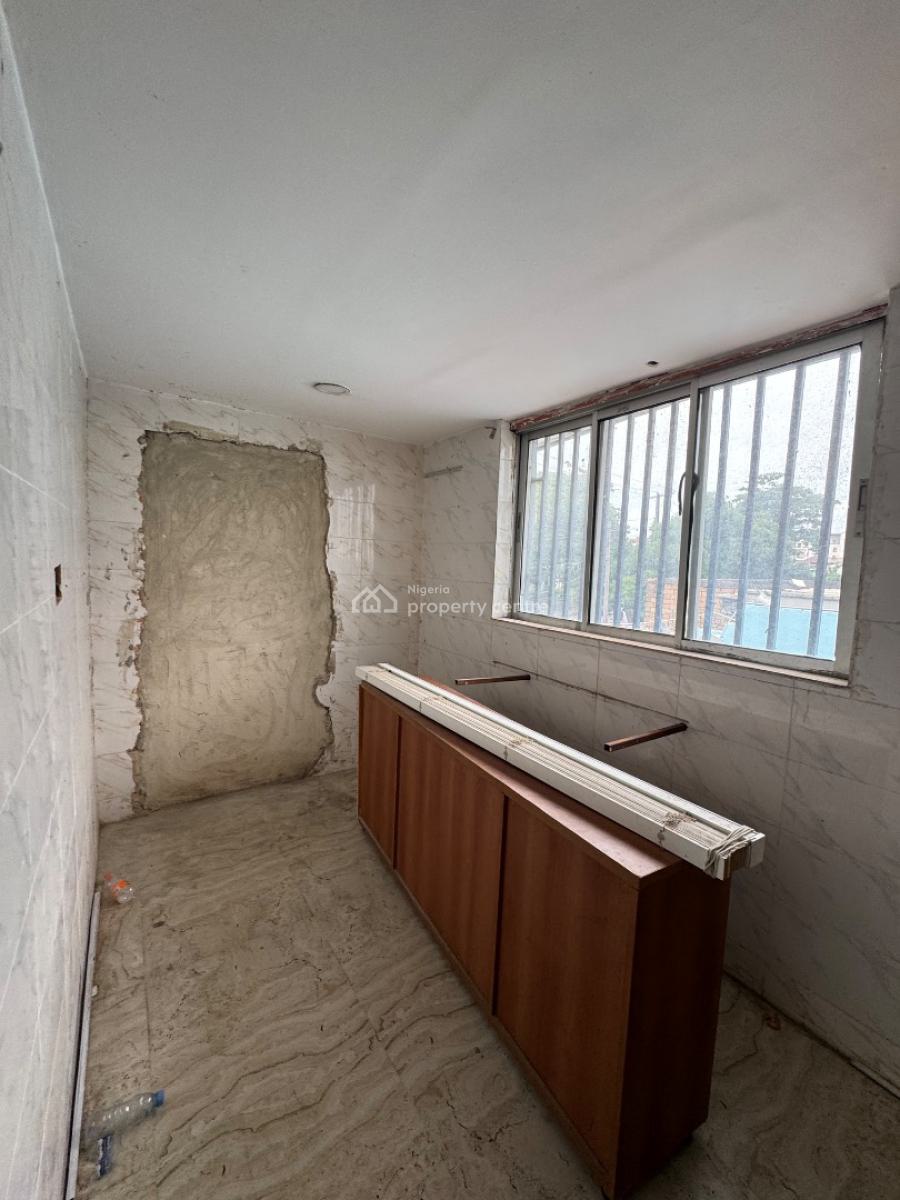 3 Bedroom Apartment (first Floor) + Reception Appxroximately 150sqm, Victoria Island (vi), Lagos, Office Space for Rent