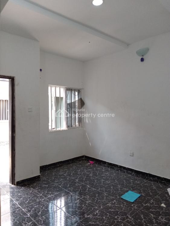 For Rent Room And Parlour, New Road, Alpha Beach, Lekki, Lagos 1
