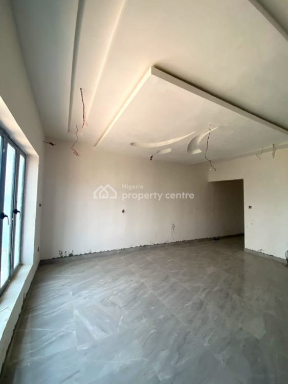 For Sale 4 Bedroom Terrace Waterfront Duplex, Banana Island, Ikoyi, Lagos 4 Beds, 4 Baths