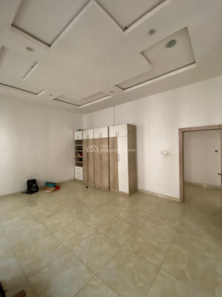 Luxury Brand New 2 Bedroom Flat in an Estate, Skymall Axis, Sangotedo, Ajah, Lagos, Flat / Apartment for Rent