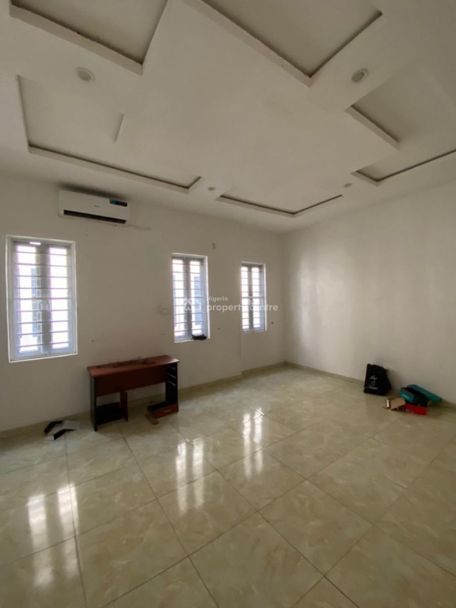 Luxury Brand New 2 Bedroom Flat in an Estate, Skymall Axis, Sangotedo, Ajah, Lagos, Flat / Apartment for Rent