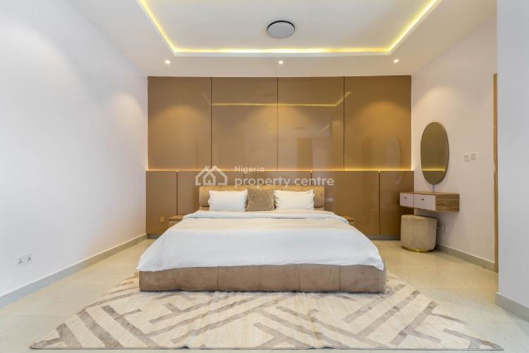 Luxurious One Bedroom Apartment with Ps 4,  Pool, Gym, Admiralty Way, Lekki Phase 1, Lekki, Lagos, Flat / Apartment Short Let