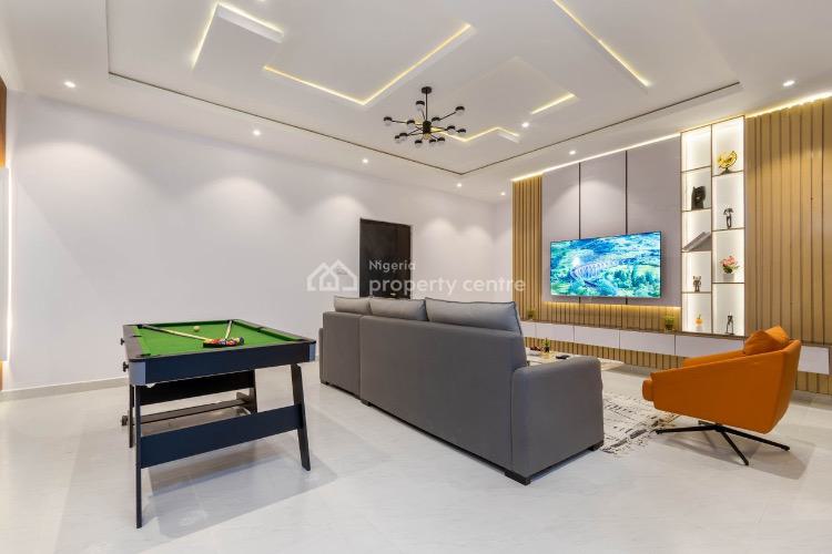Luxurious One Bedroom Apartment with Ps 4,  Pool, Gym, Admiralty Way, Lekki Phase 1, Lekki, Lagos, Flat / Apartment Short Let