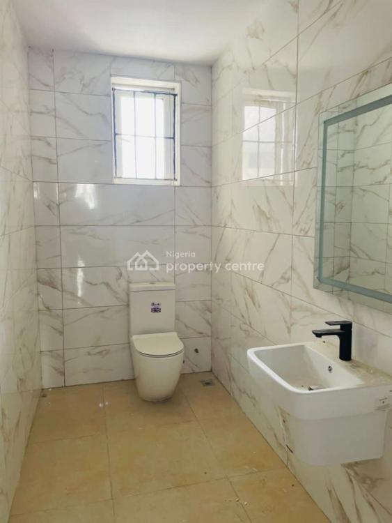 Decently Built 3 Bedroom Apartment, Ikoyi, Lagos, Flat / Apartment for Sale