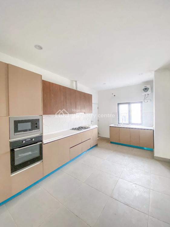 For Rent: Esquisite Bedroom Apartment, 7-fifteen Lakeside Estate