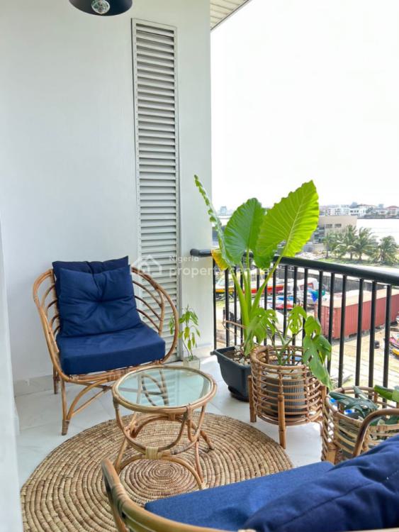 a Luxurious 3 Bedroom Apartment, Admiralty Way, Lekki Phase 1, Lekki, Lagos, Flat / Apartment Short Let