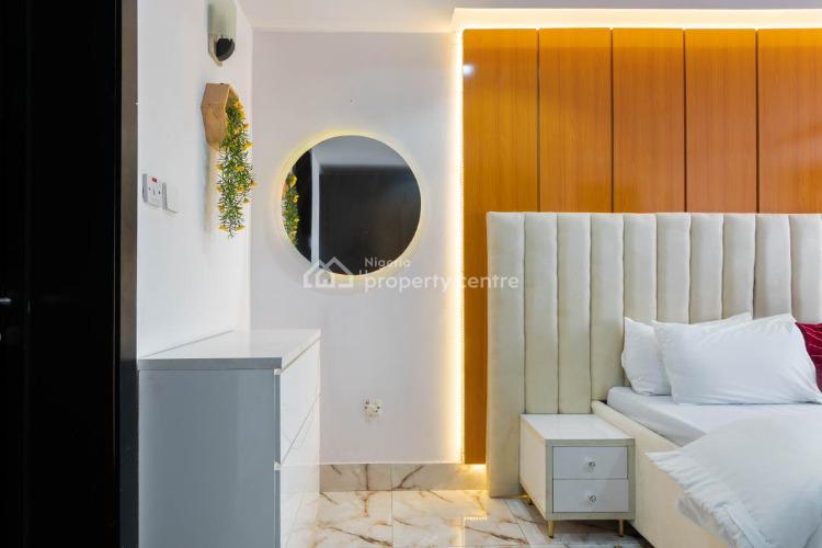 Luxury 3 Bedrooms Apartment, Lekki Phase 1, Lekki, Lagos, Flat / Apartment Short Let