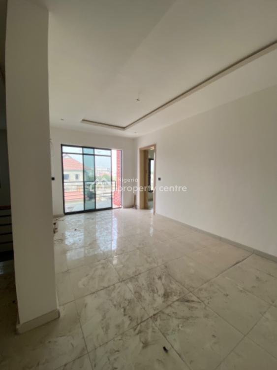 3 Bedroom House, Lekki Phase 1, Lekki, Lagos, House for Sale