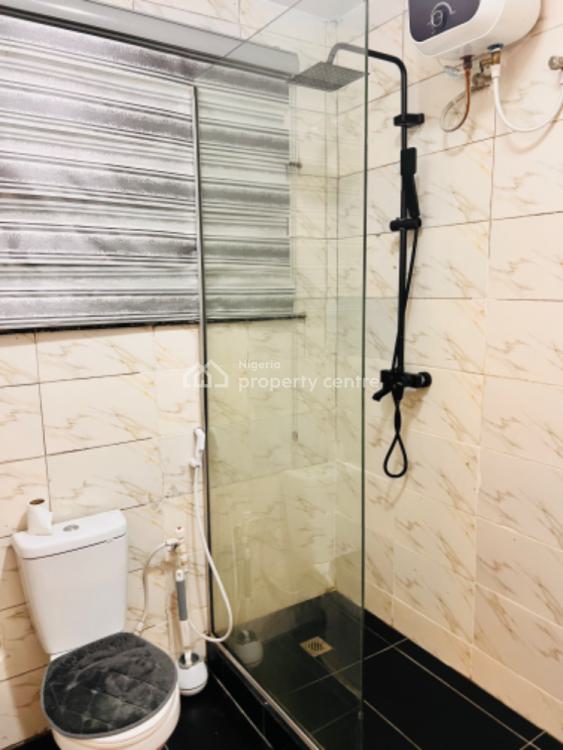 Fully Serviced 3 Bedroom Flat  Apartment, 22 Kaara Street Ajao Estate, Isolo, Lagos, Flat / Apartment Short Let