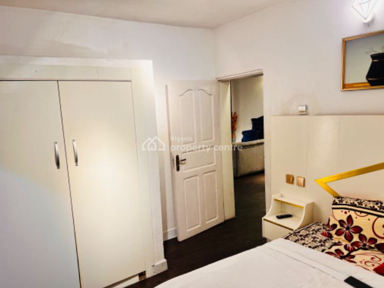 Fully Serviced 3 Bedroom Flat  Apartment, 22 Kaara Street Ajao Estate, Isolo, Lagos, Flat / Apartment Short Let