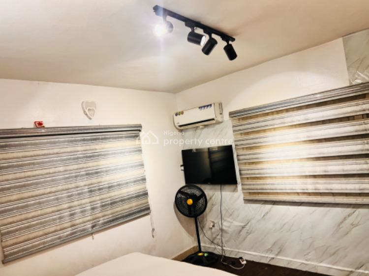Fully Serviced 3 Bedroom Flat  Apartment, 22 Kaara Street Ajao Estate, Isolo, Lagos, Flat / Apartment Short Let